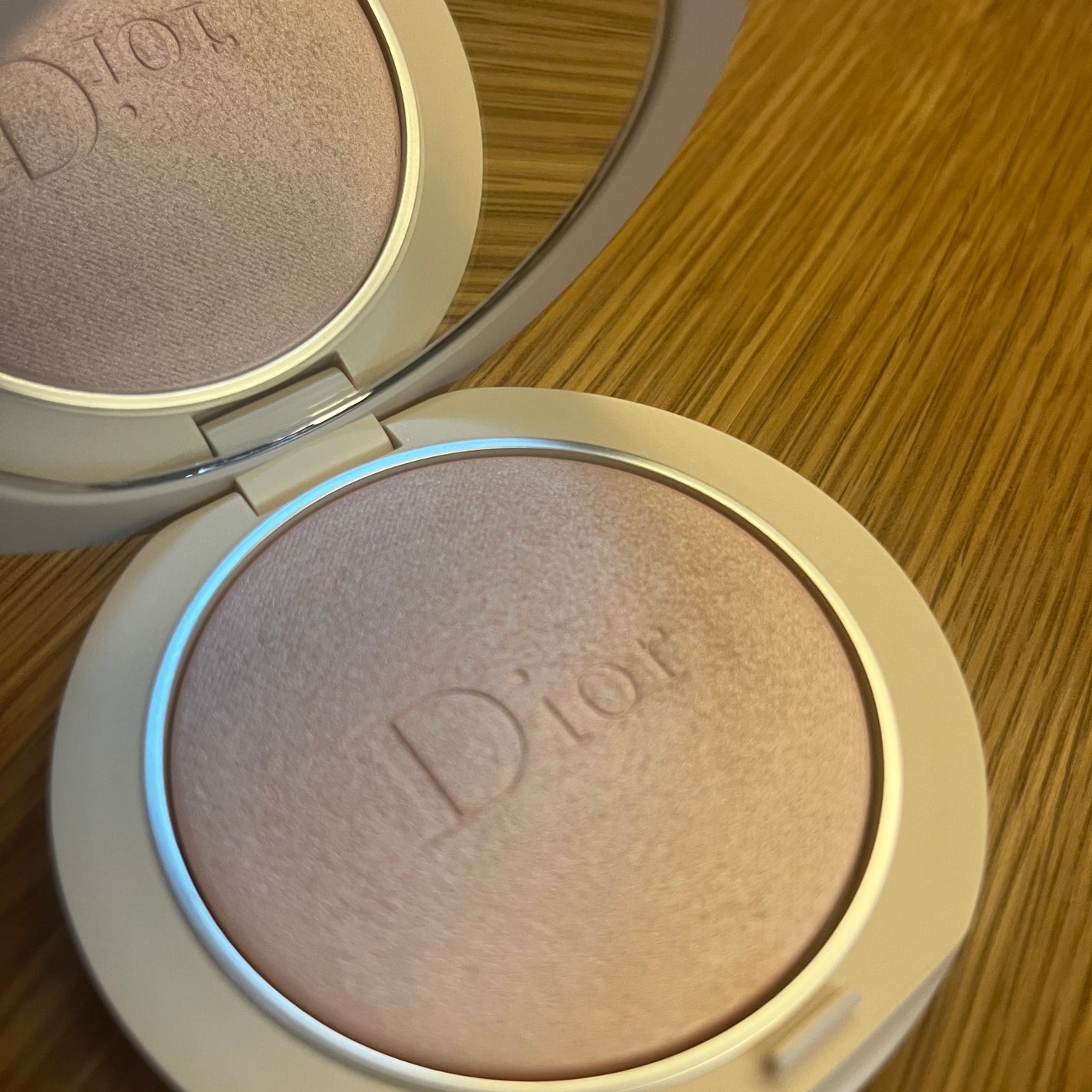 ディオールスキン フォーエヴァー クチュール ルミナイザー/Dior/プレストパウダーを使ったクチコミ(1枚目)
