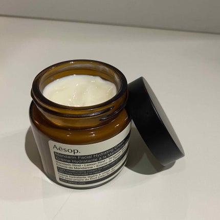 Aesop マンダリン フェイシャル クリームのクチコミ「《イソップ マンダリンフェイシャルクリーム》
ひんやりとした感触でモイスチャーバランスを整え.....」(2枚目)
