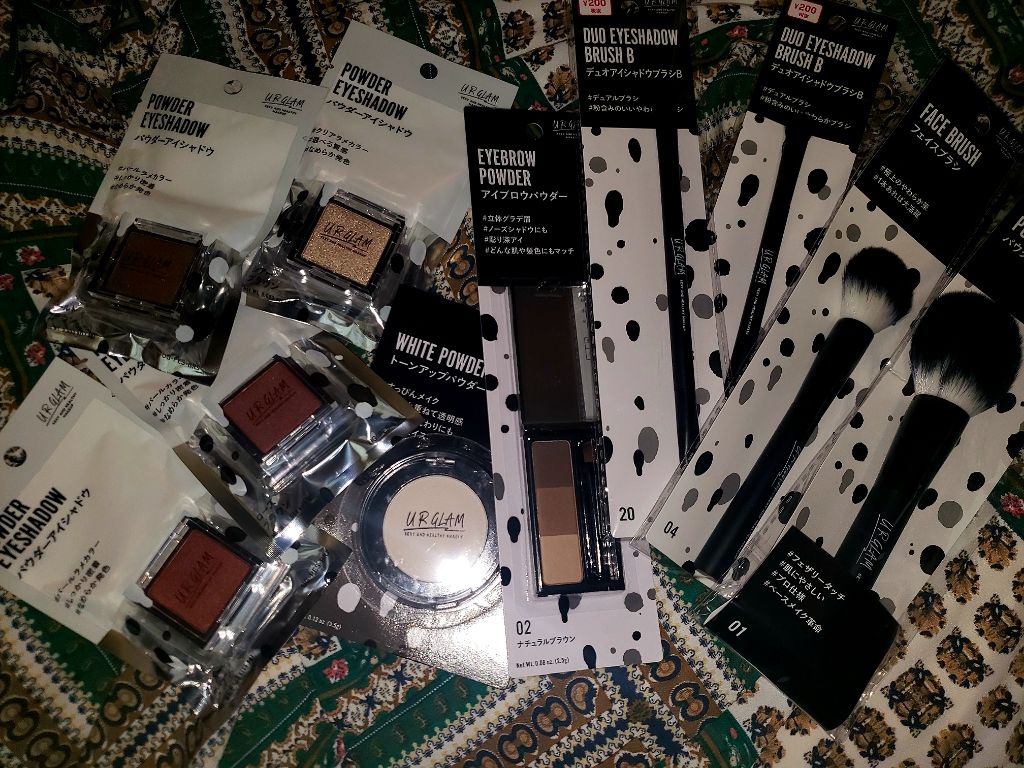 UR GLAM POWDER EYESHADOW/U R GLAM/単色アイシャドウを使ったクチコミ(1枚目)