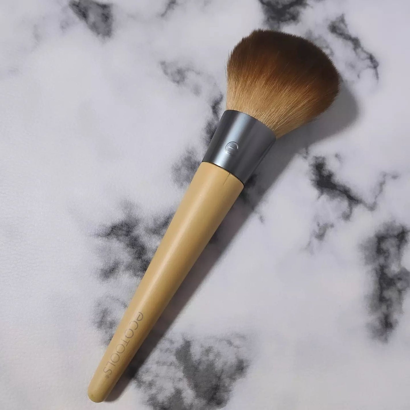 フルパウダーブラシ/EcoTools/メイクブラシを使ったクチコミ(2枚目)