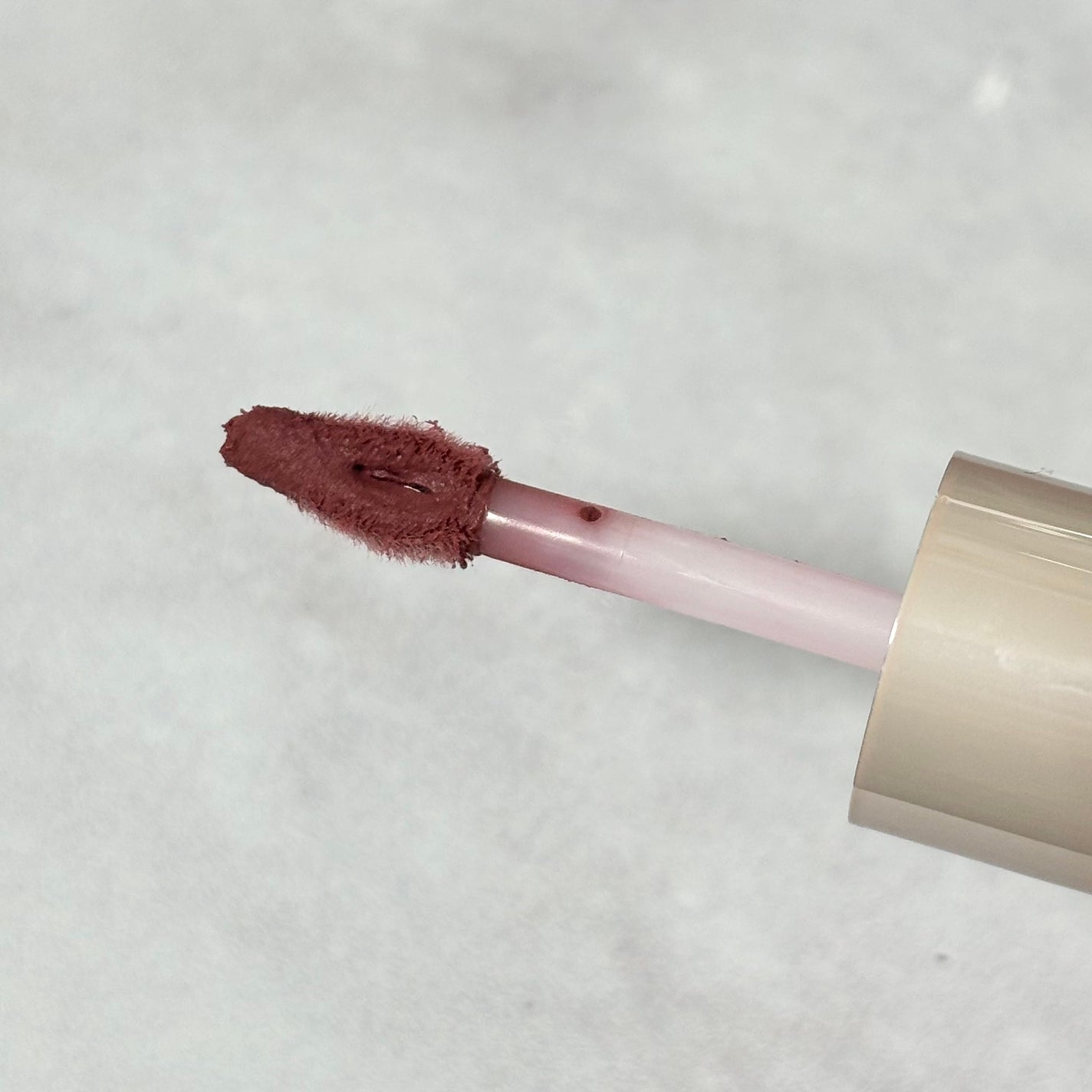 カスタマイズエアリーリップマッド/INTO U/口紅を使ったクチコミ(4枚目)