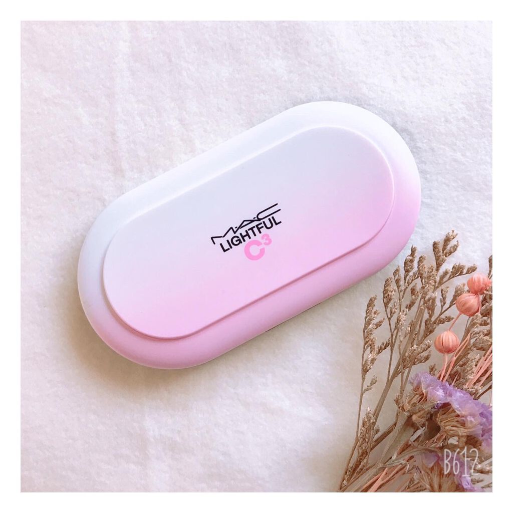 ライトフル C３ ナチュラル シルク パウダーファンデーション/M・A・C/パウダーファンデーションを使ったクチコミ（1枚目）