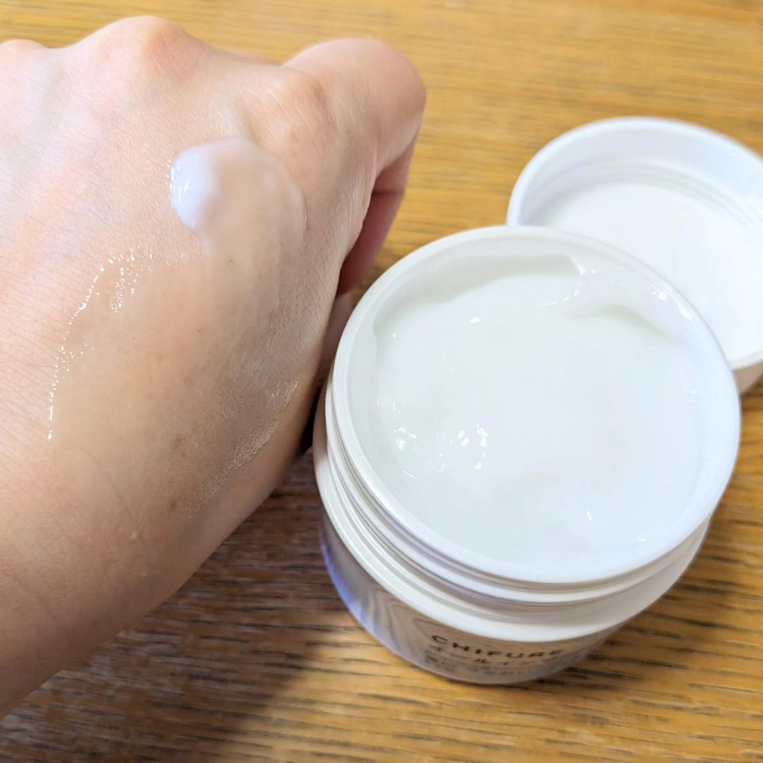 美白 うるおい ジェル/ちふれ/オールインワン化粧品を使ったクチコミ（3枚目）