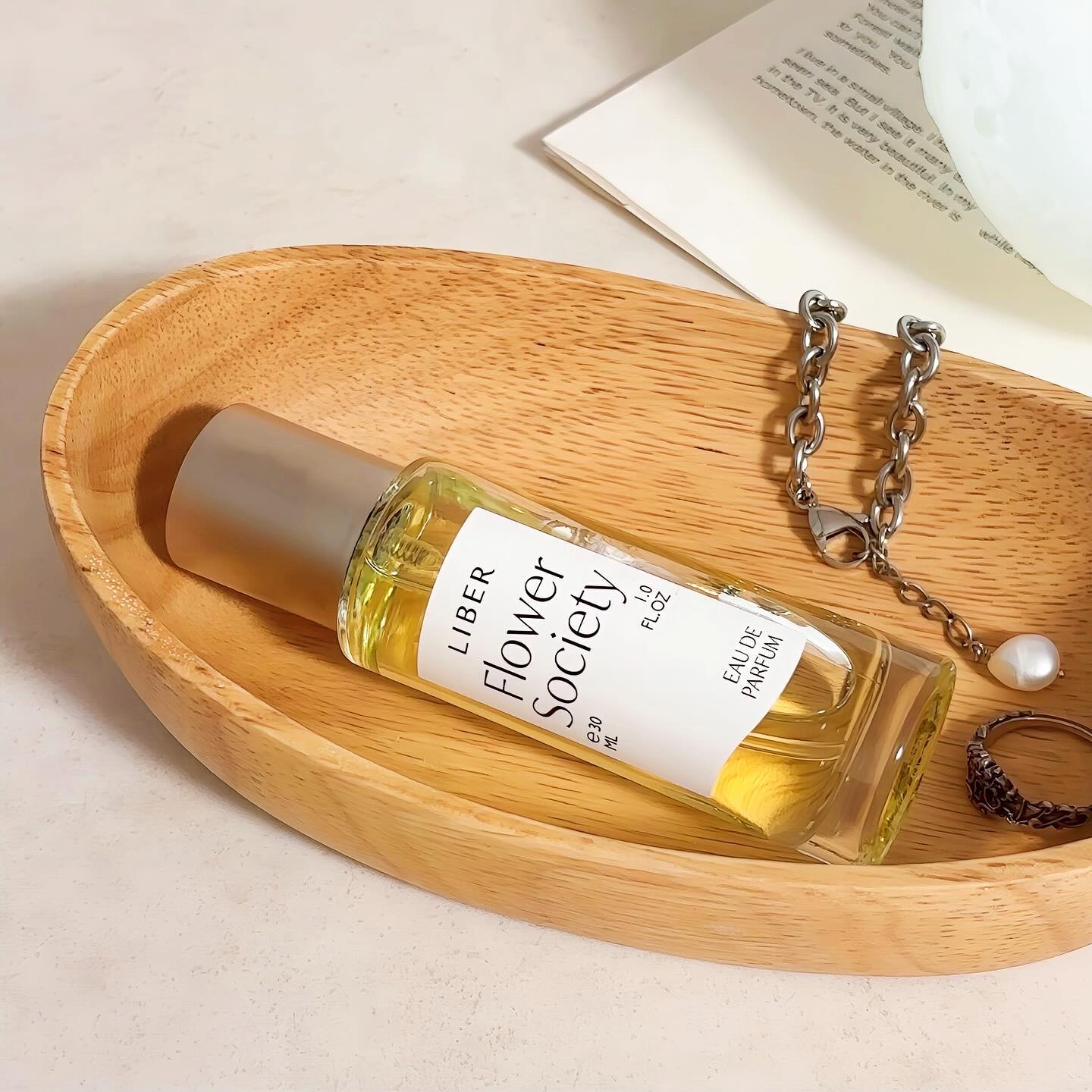 パフューム 30ml Flower Society /LIBER/香水(レディース)を使ったクチコミ（1枚目）