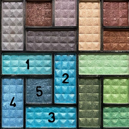 30COLORSEYESHADOWPALETTE/Dolly Angel/アイシャドウパレットを使ったクチコミ(4枚目)