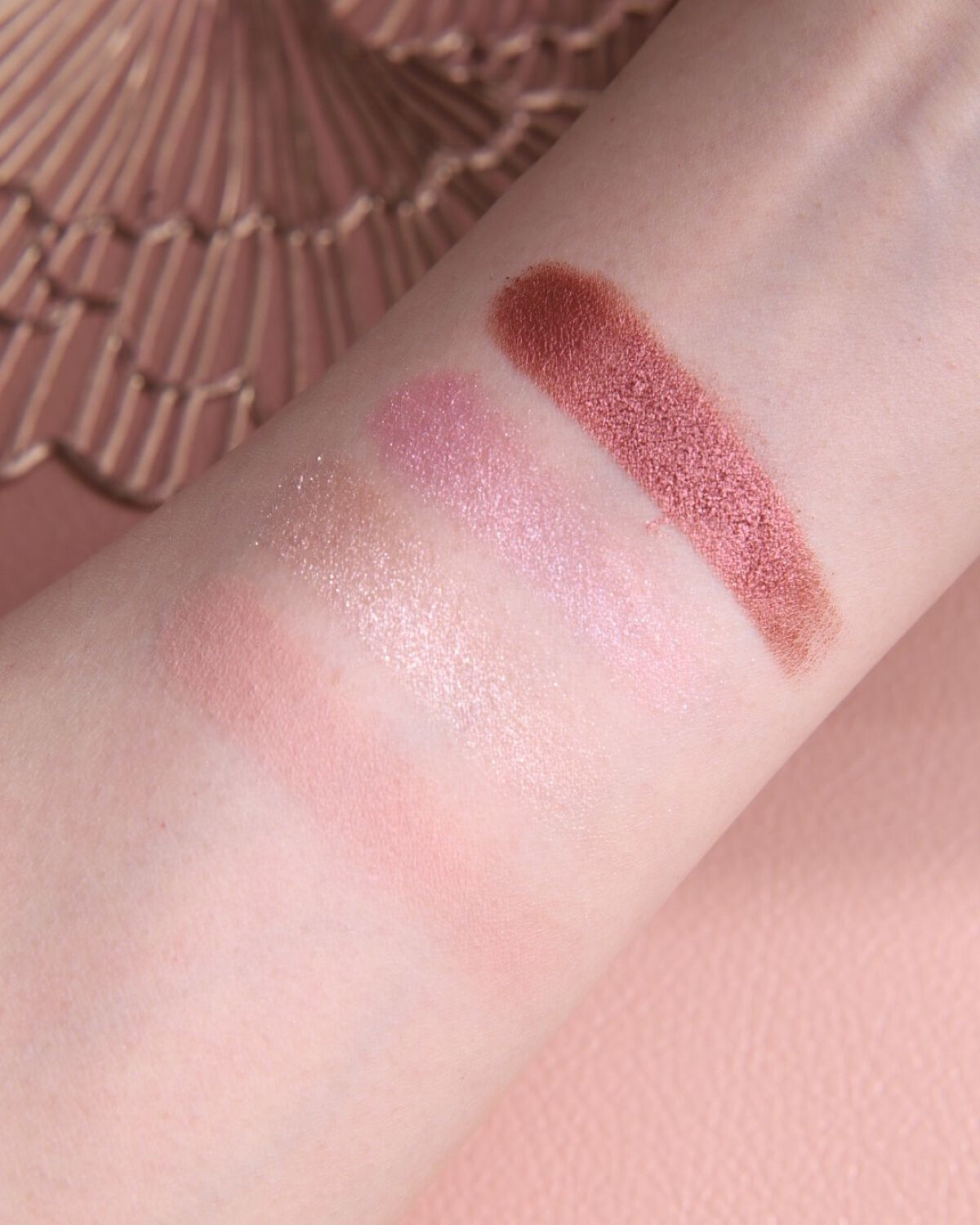 バレンタインボックス/VAVI MELLO/アイシャドウパレットを使ったクチコミ（3枚目）