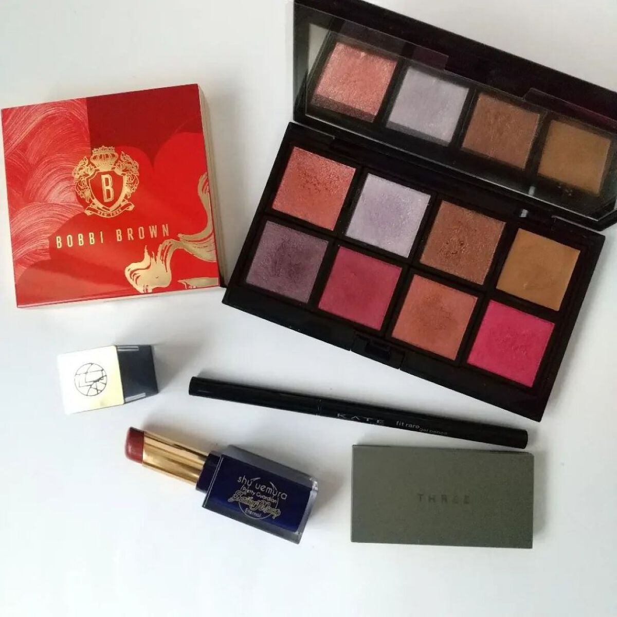 さこ on LIPS 「#今日のメイクADDICTIONのアイシャドウでメイク。✔️①..」(1枚目)