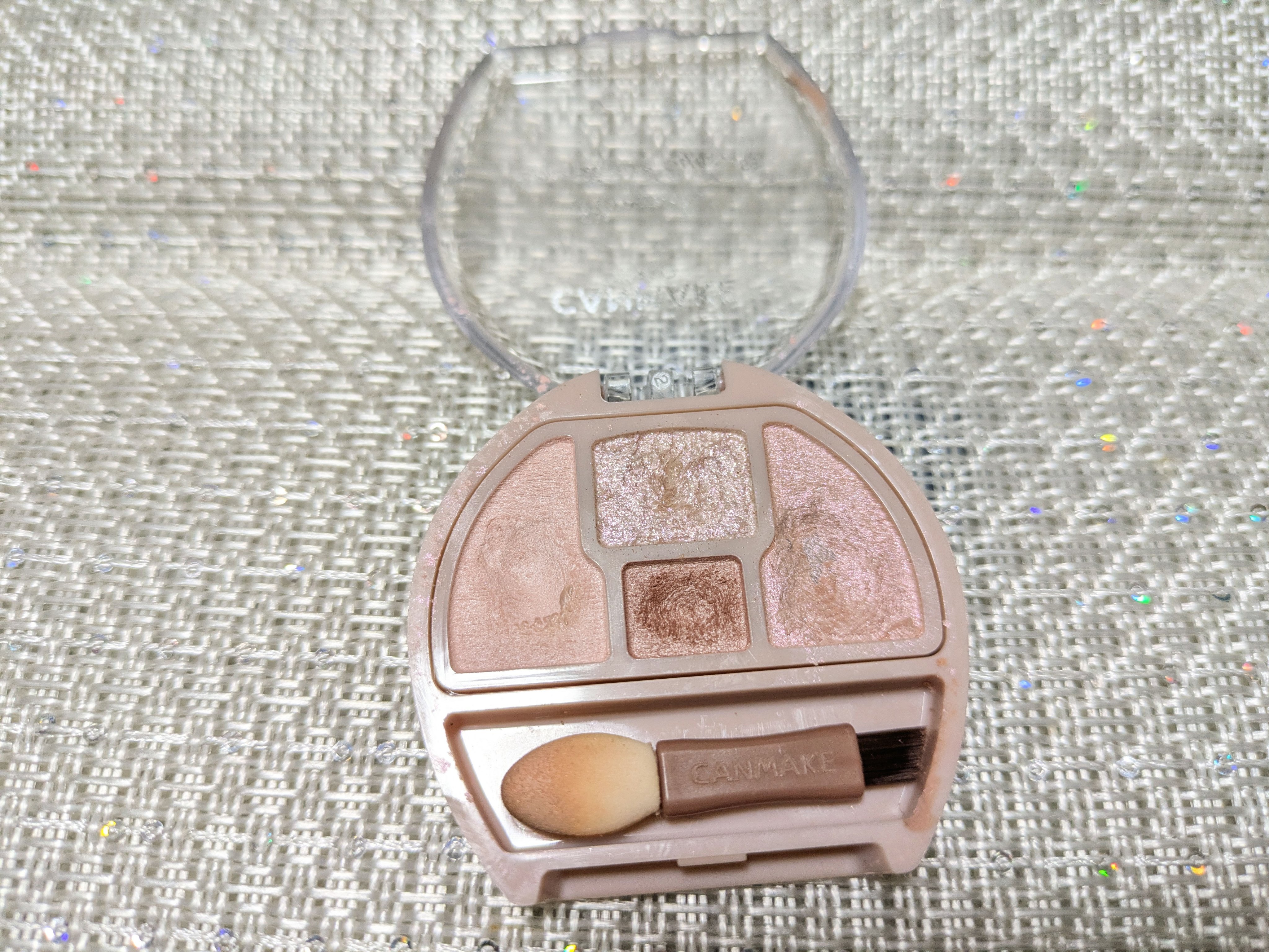 プランぷくコーデアイズ/キャンメイク/パウダーアイシャドウを使ったクチコミ（2枚目）