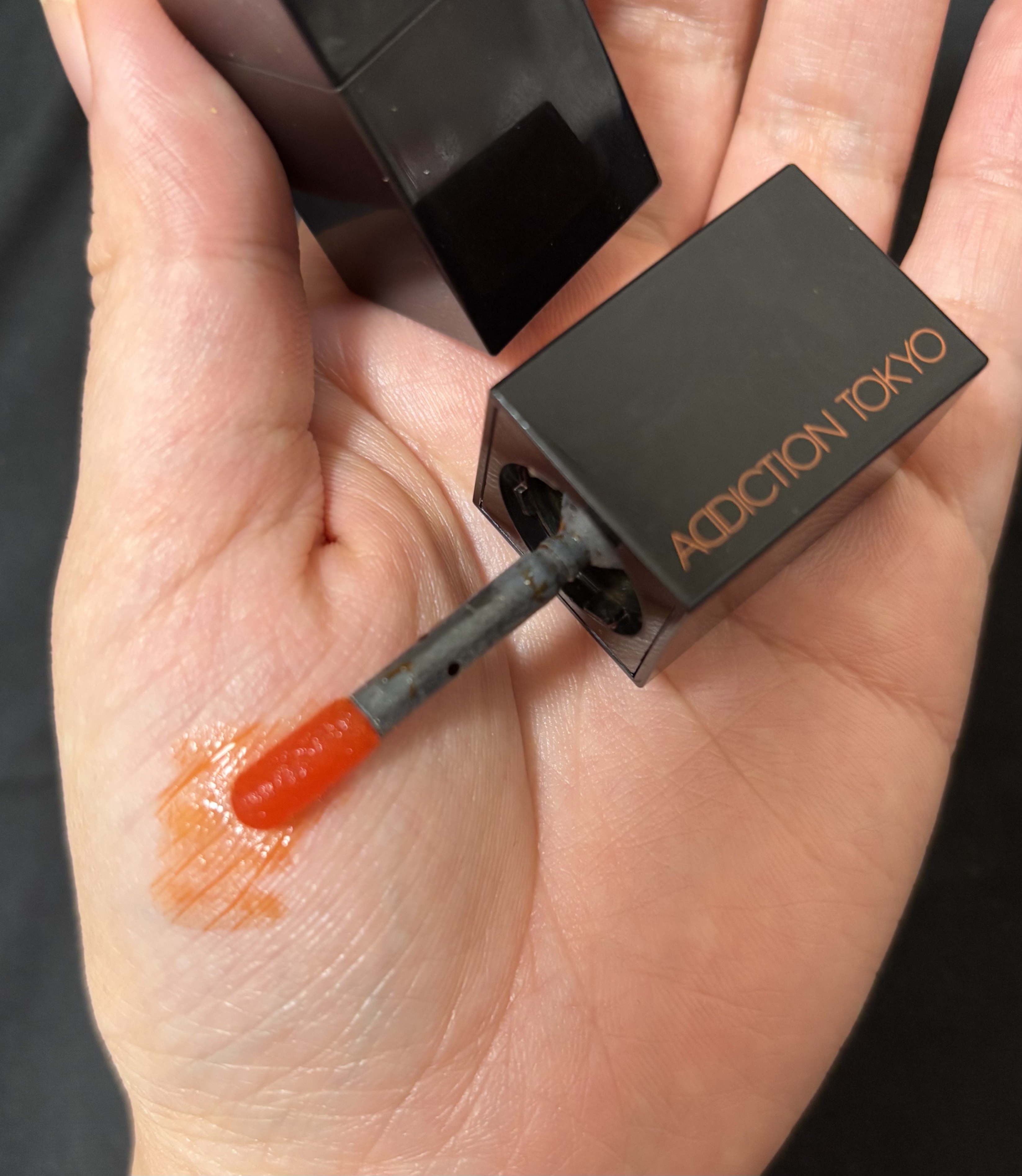 チーク ティント ＜ウォータリーチーク＞/ADDICTION/リキッドチークを使ったクチコミ（1枚目）