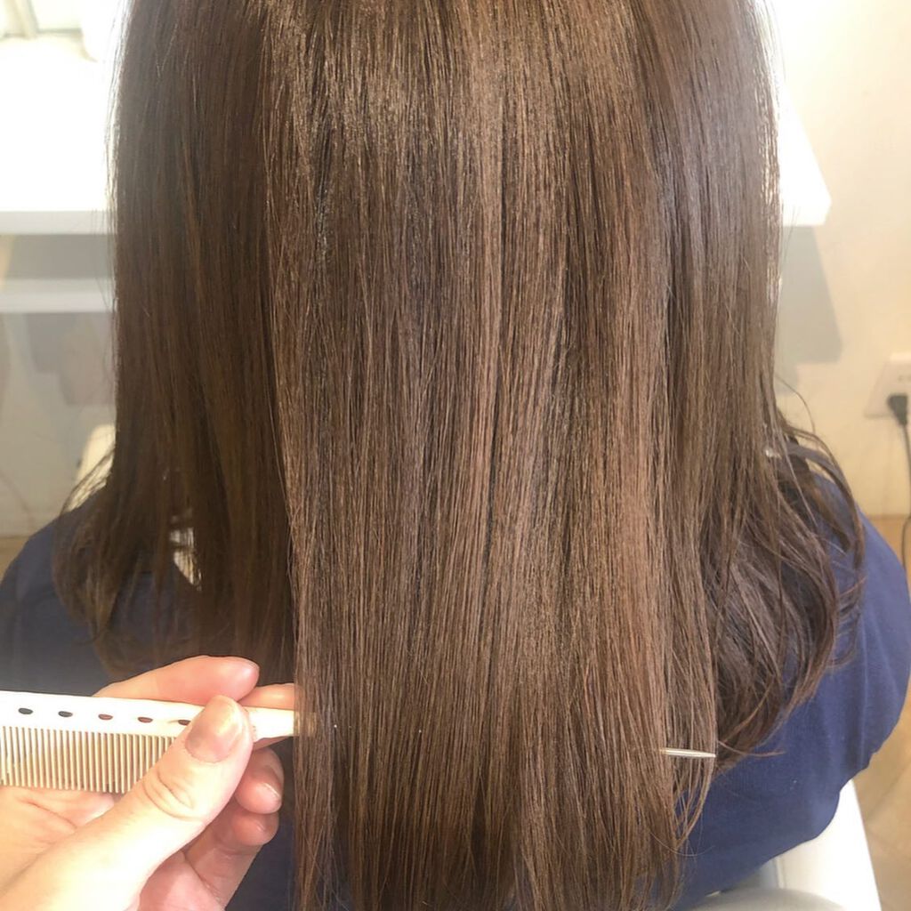 tsukasa✂︎ on LIPS 「。明るさを残しつつ、ほんのりとオリーブみのあるベージュカラー♡..」(4枚目)