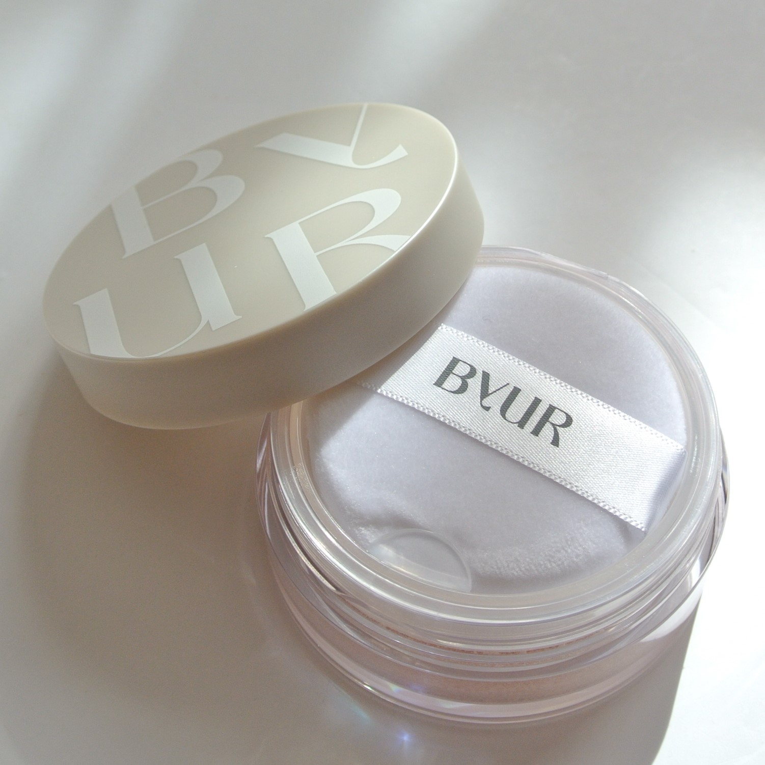 セラムフィット モイストフェイスパウダー/ByUR/ルースパウダーを使ったクチコミ（2枚目）