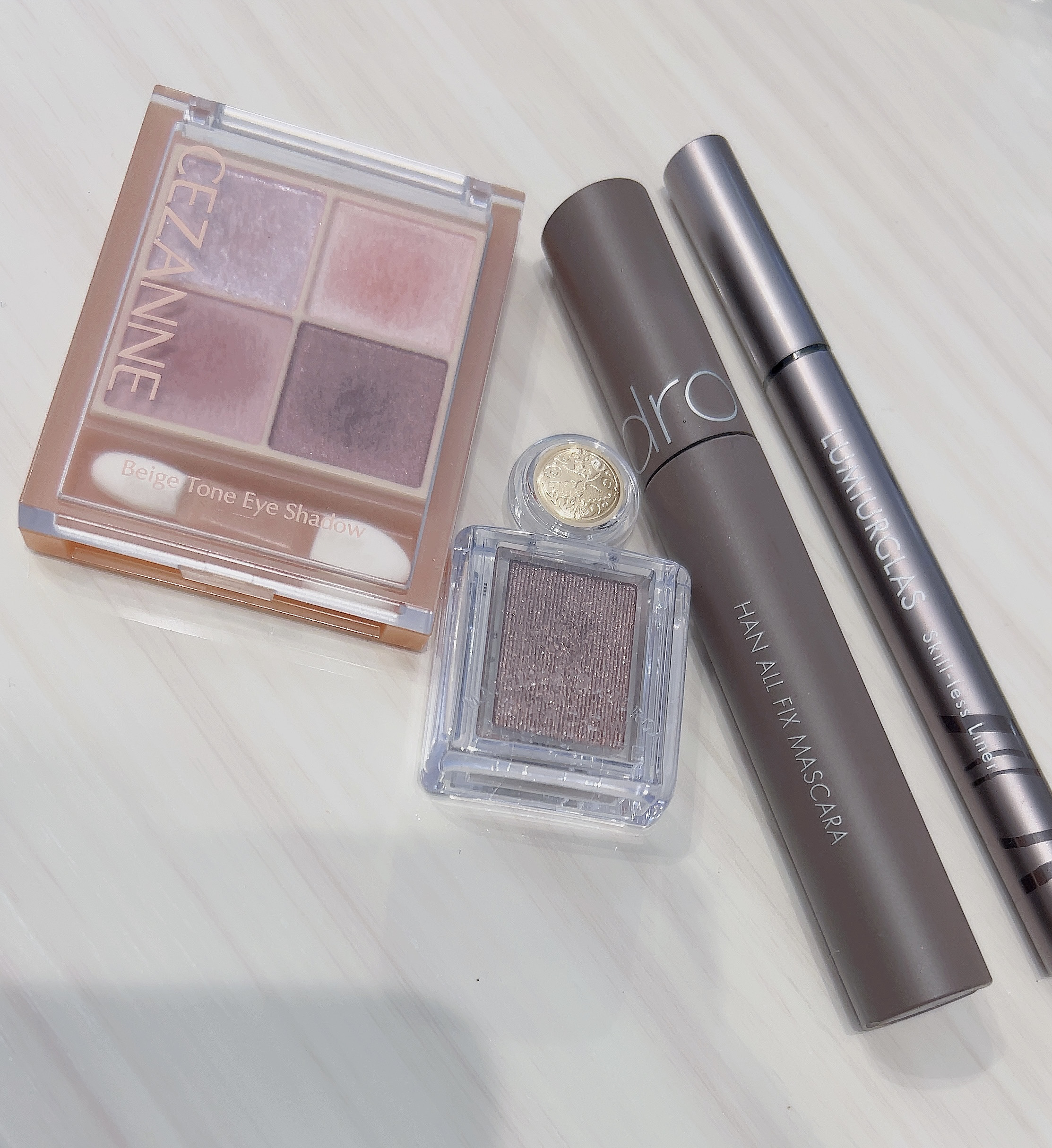 シャドーカスタマイズ/MAJOLICA MAJORCA/単色アイシャドウを使ったクチコミ（2枚目）