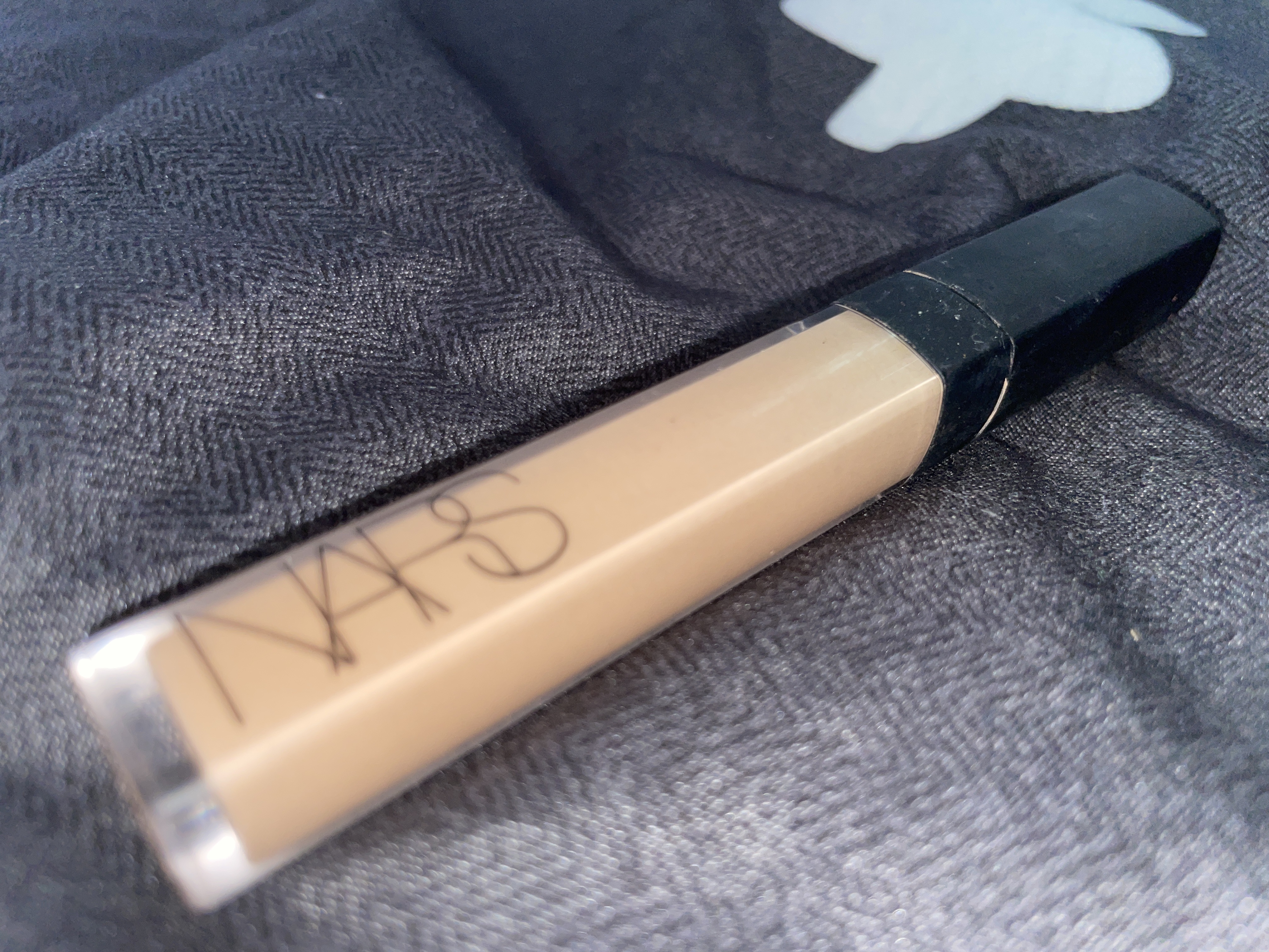 ラディアントクリーミーコンシーラー/NARS/リキッドコンシーラーを使ったクチコミ（1枚目）