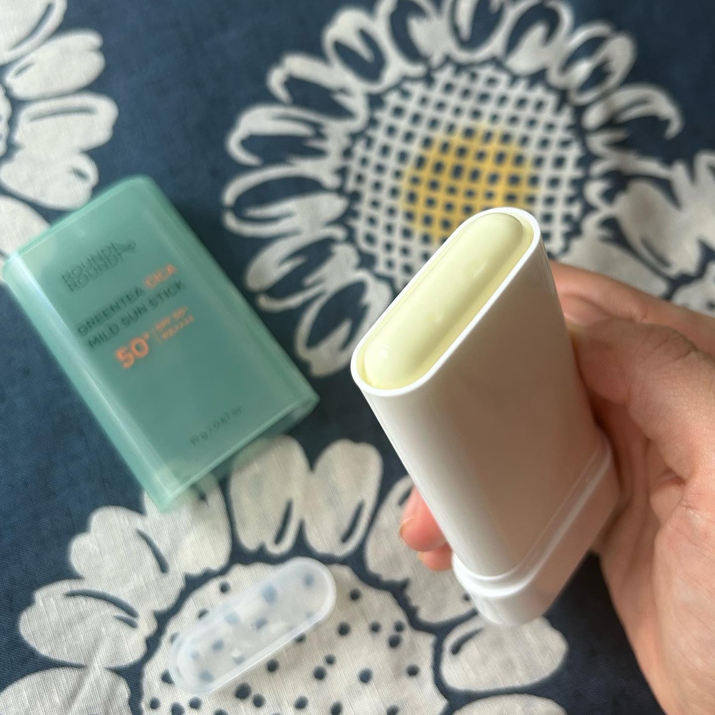 グリーンティー CICA マイルド サンスティック/ラウンドアラウンド/日焼け止めスティックを使ったクチコミ（3枚目）