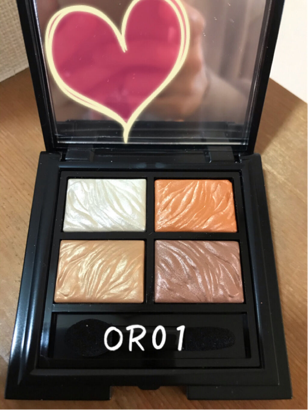 フラロッソ インテンソ アイシャドウ BR01/アスタリフト/アイシャドウパレットを使ったクチコミ（2枚目）