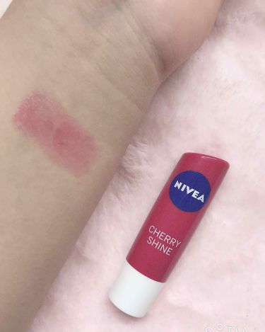 試してみた ニベア リップケアシャインシリーズ 韓国限定 Nivea 海外 Lips