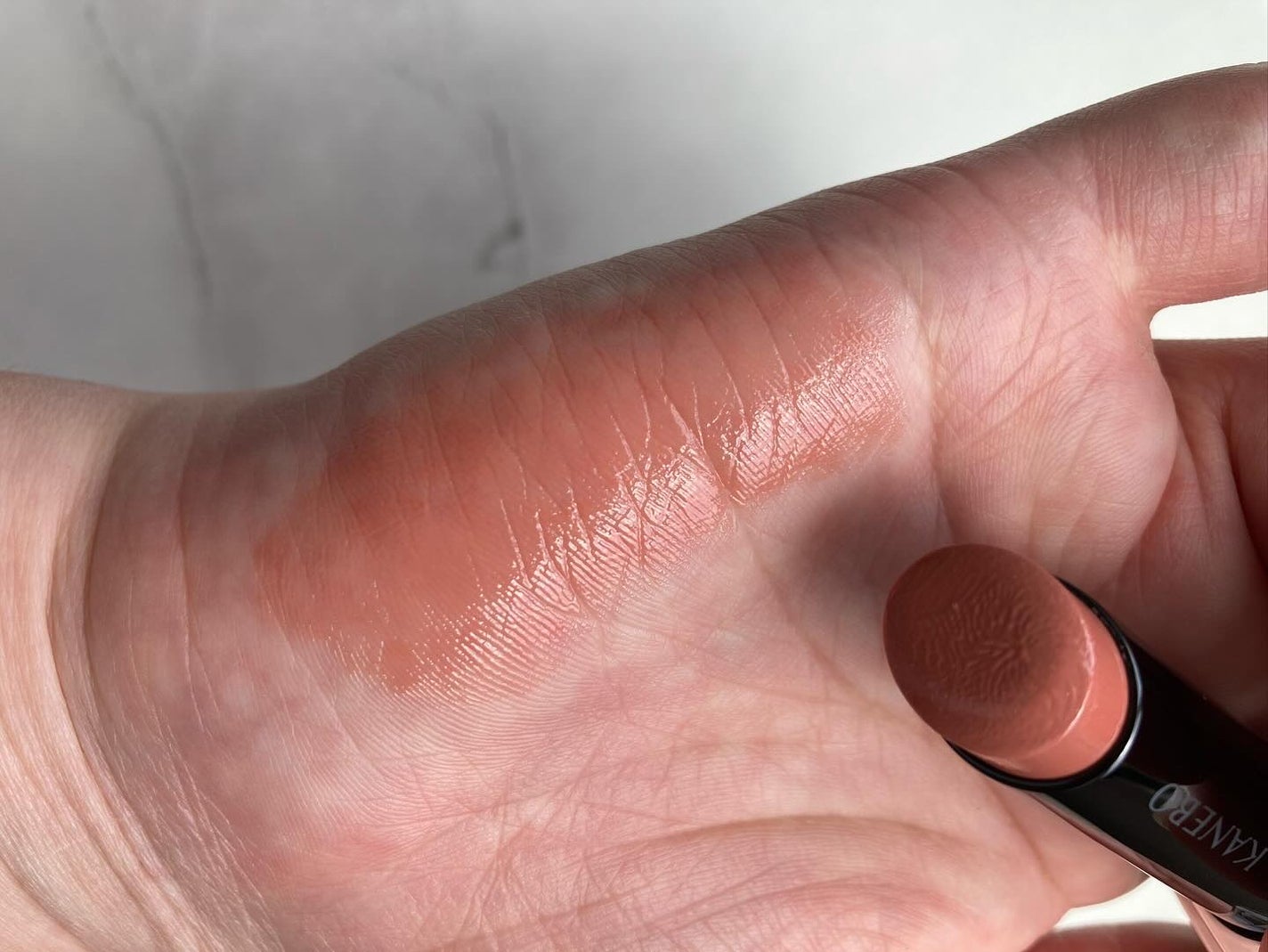 ルージュスターヴァイブラント/KANEBO/口紅を使ったクチコミ(4枚目)