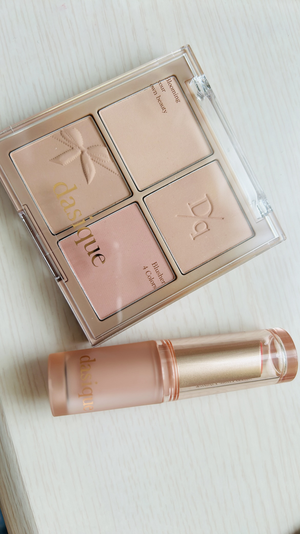 ムードグロウリップスティック/dasique/口紅を使ったクチコミ（1枚目）