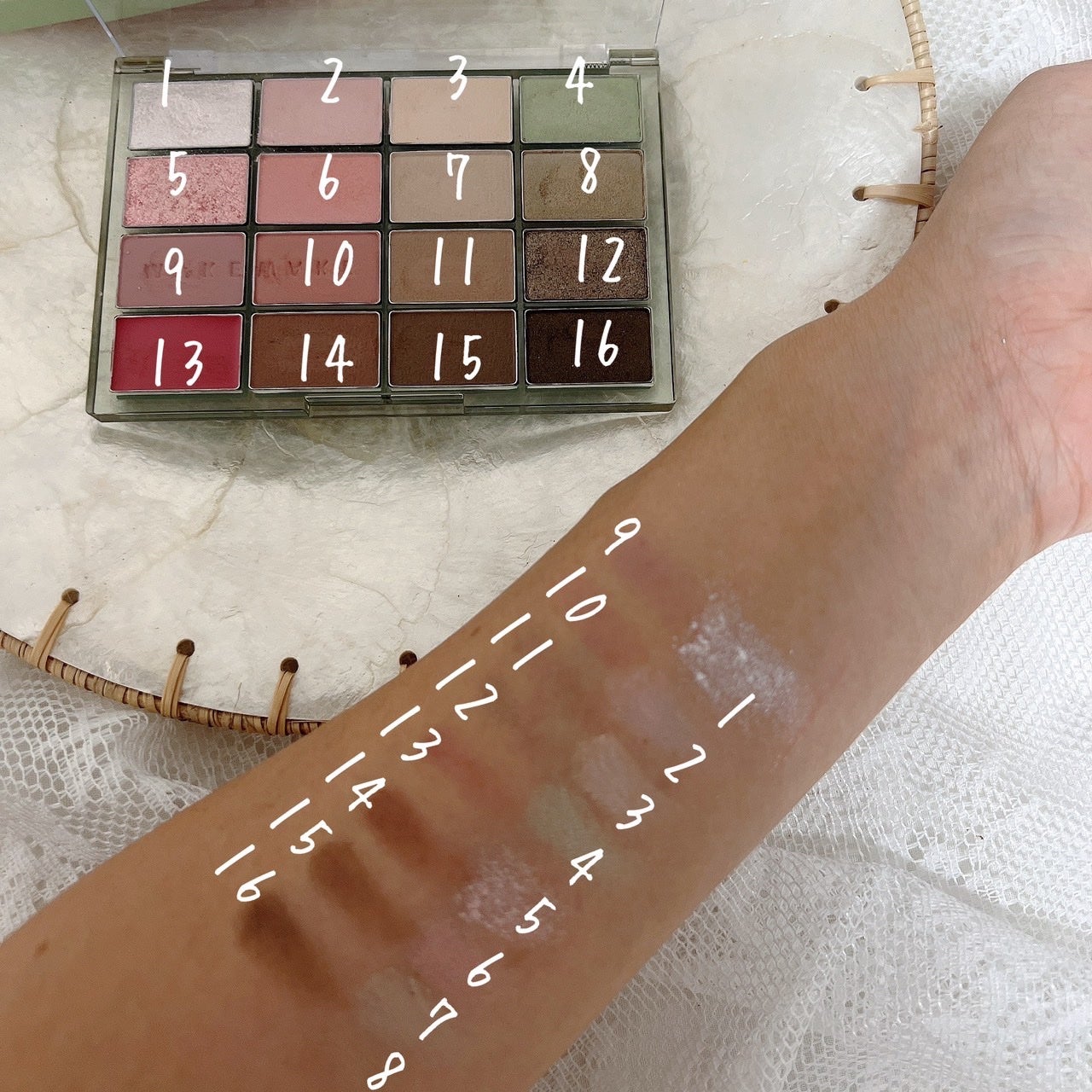 emimi on LIPS 「#PRWAKEMAKEの新色パレット♡✨ソフトブラーリングアイ..」(4枚目)