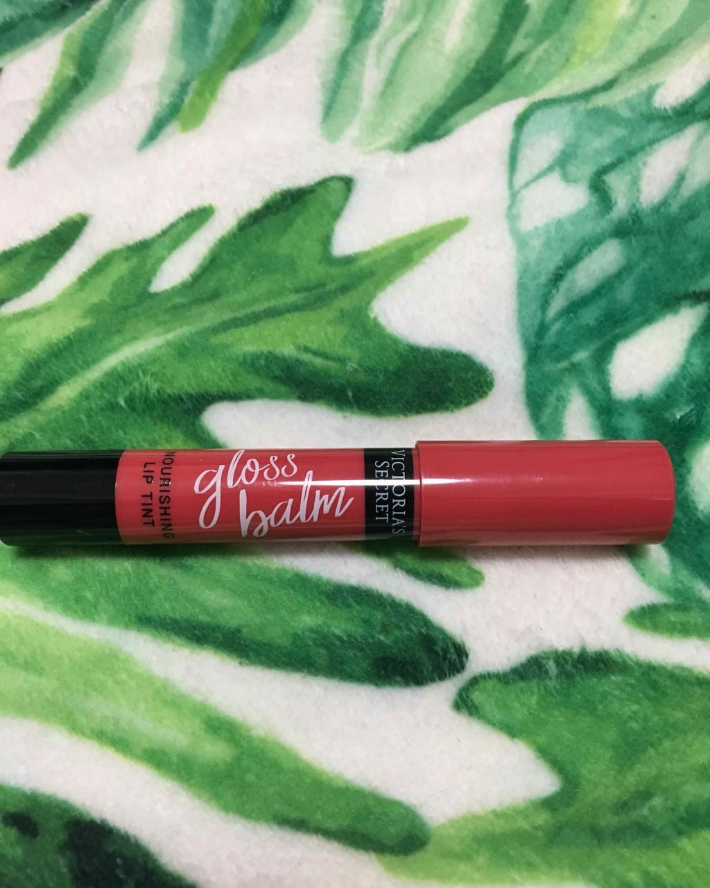 ベルベットマット/victoria's secret (ヴィクトリアズシークレット)/口紅を使ったクチコミ(1枚目)