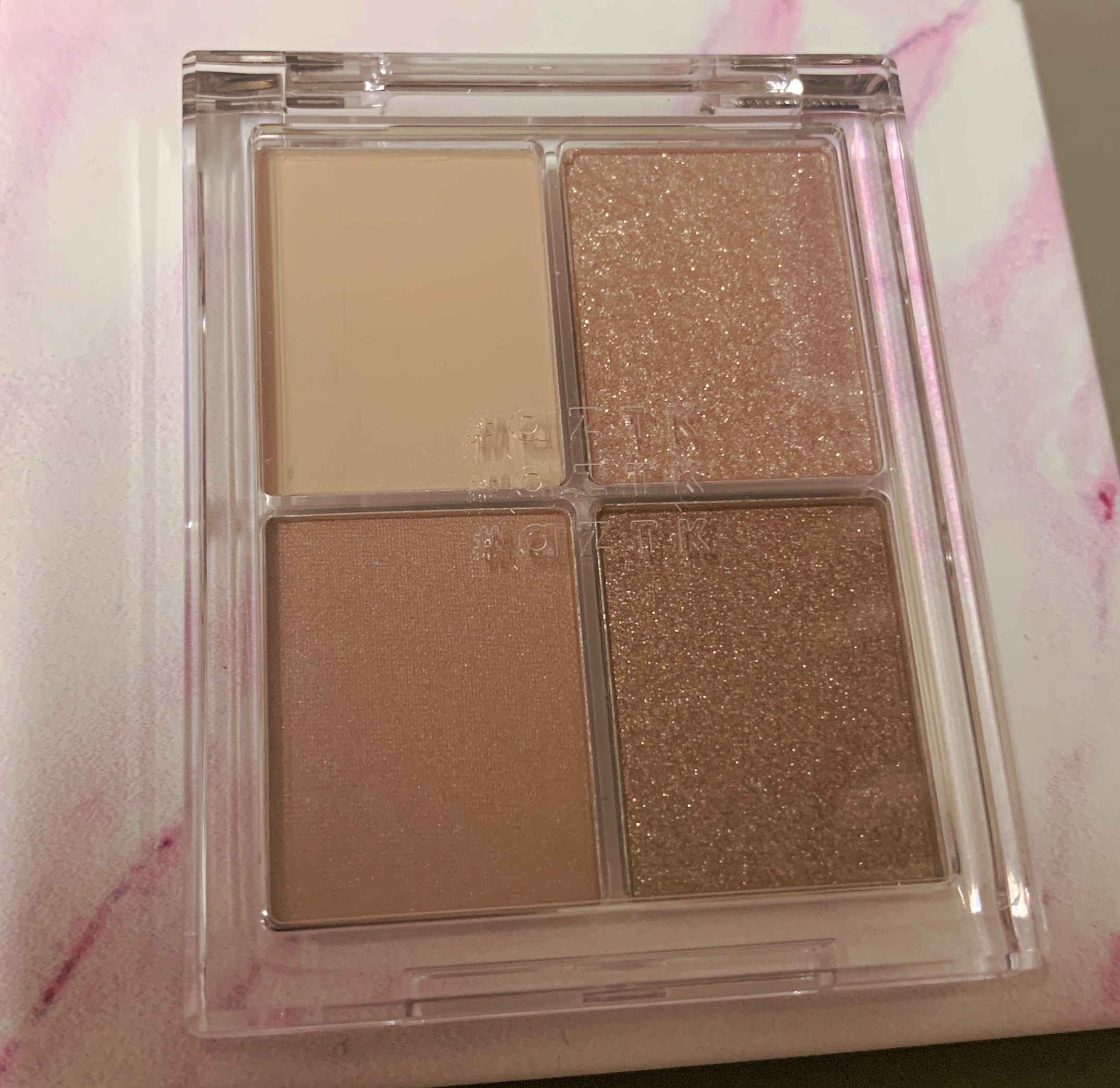 4色アイシャドウパレット/aZTK/アイシャドウパレットを使ったクチコミ（1枚目）