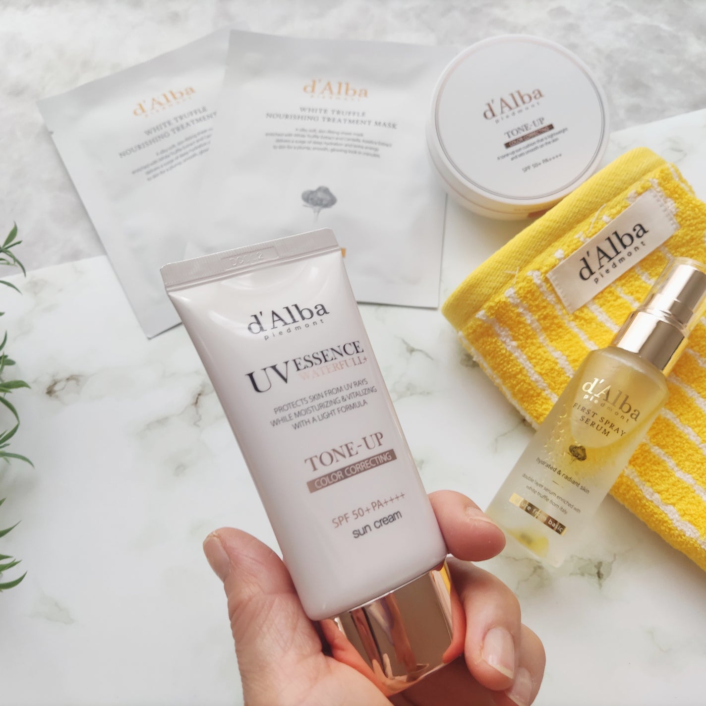 ダルバ ホワイトトリュフファーストスプレーセラム/ダルバ/ミスト状化粧水を使ったクチコミ(6枚目)