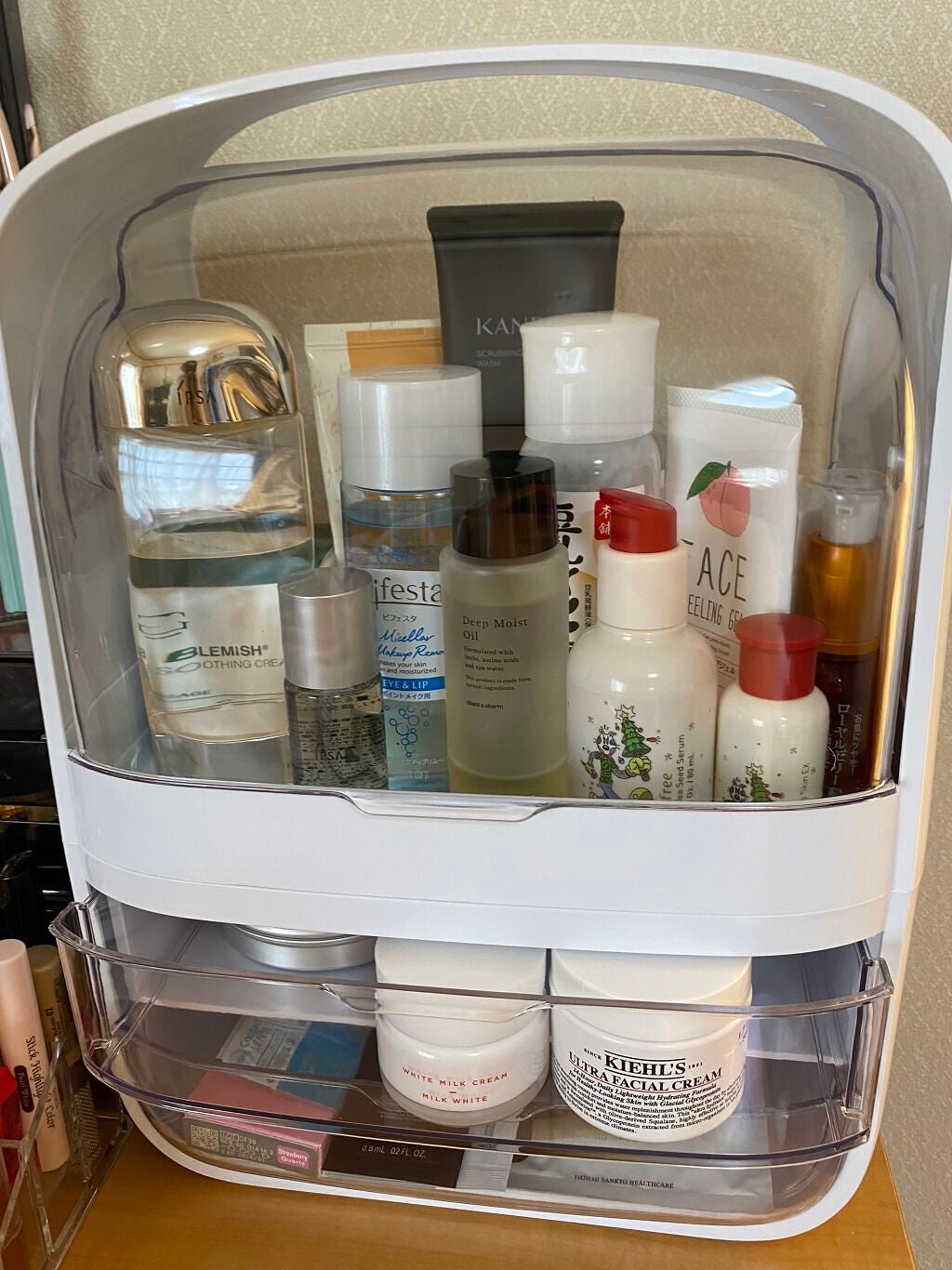 しゅう on LIPS 「Qoo10で化粧品収納買いました〜!☺️思ったよりめっちゃ入る..」(1枚目)