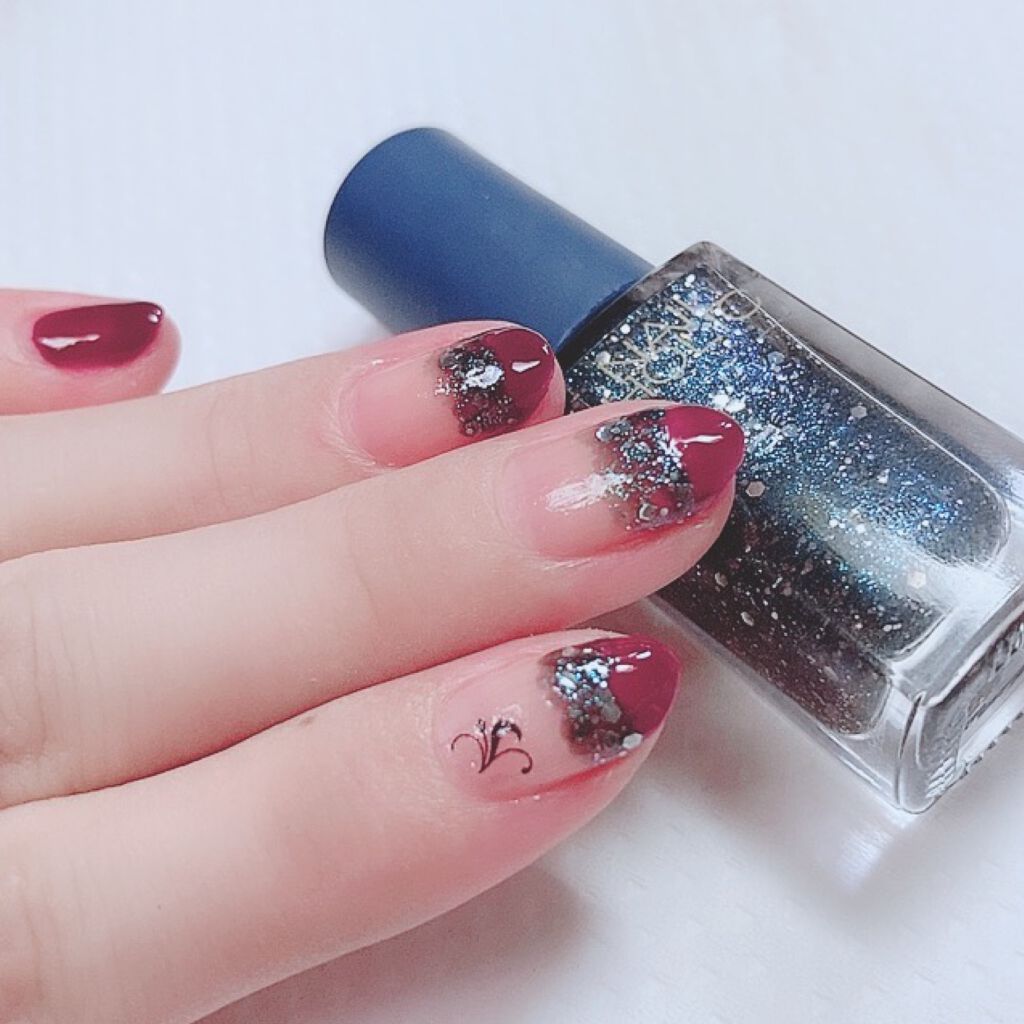 ネイルホリック リミテッドカラー COSMIC JOURNEY BK084/ネイルホリック/マニキュアを使ったクチコミ（2枚目）