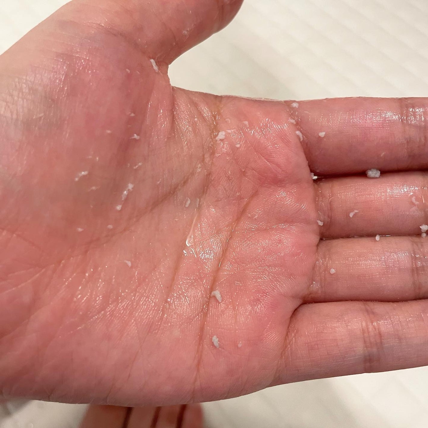 美白乃美人ピーリングジェル/ブレーンコスモス/ピーリングを使ったクチコミ(5枚目)