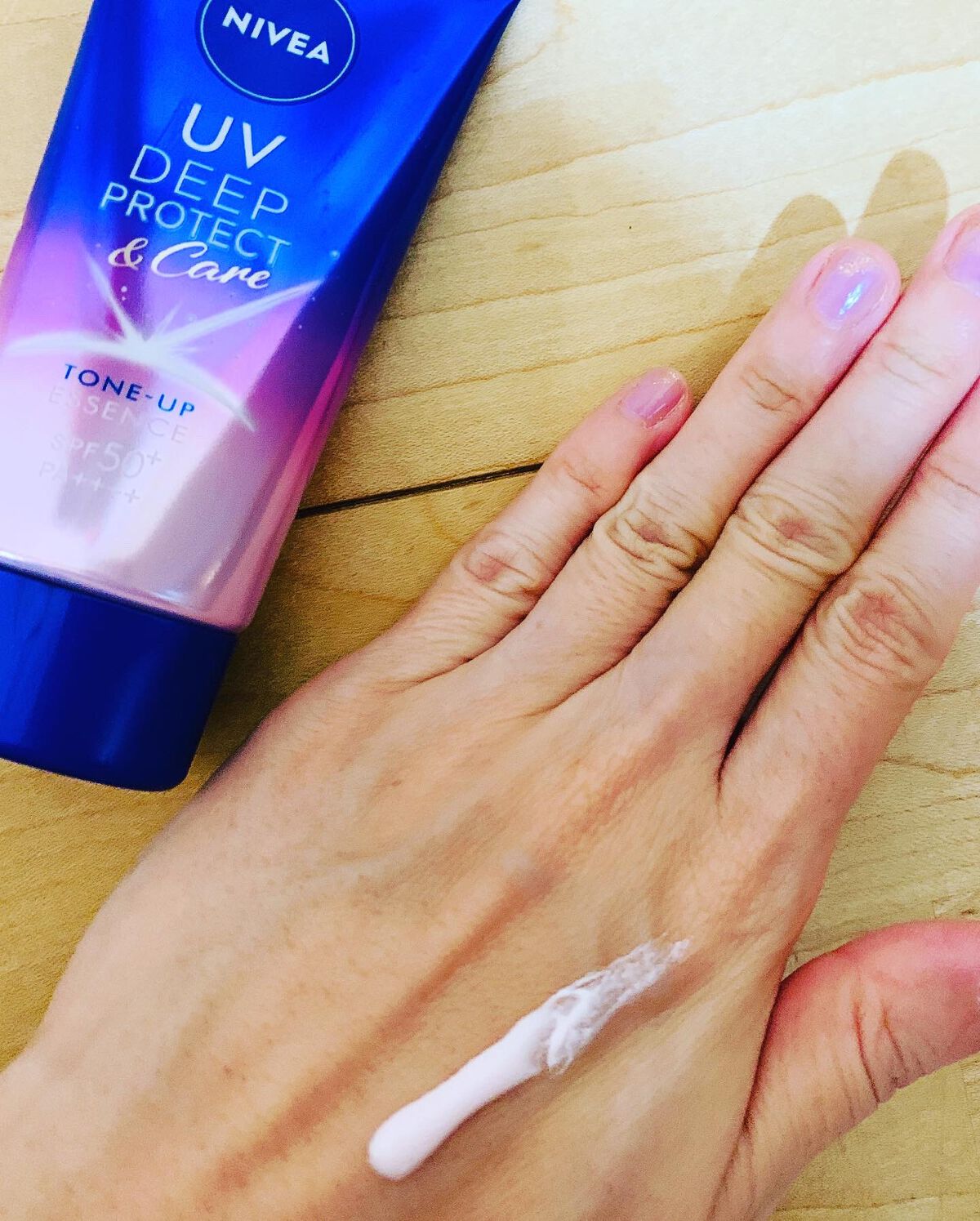 ニベアUV ディープ プロテクト&ケア トーンアップ エッセンス/ニベア/日焼け止めローションを使ったクチコミ(1枚目)