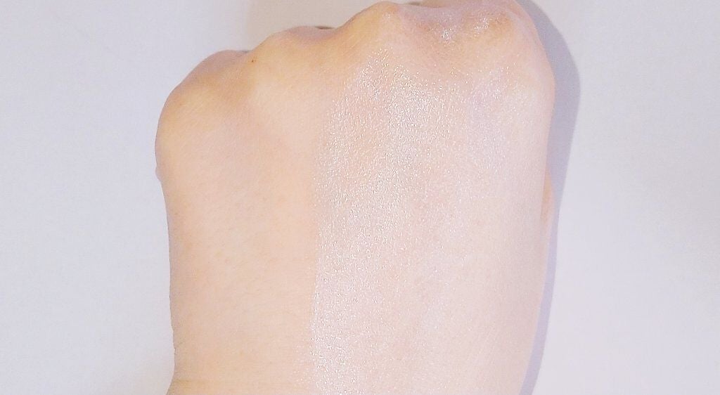 あんり on LIPS 「TooFaced/BornThisWayGlowRadianc..」(3枚目)