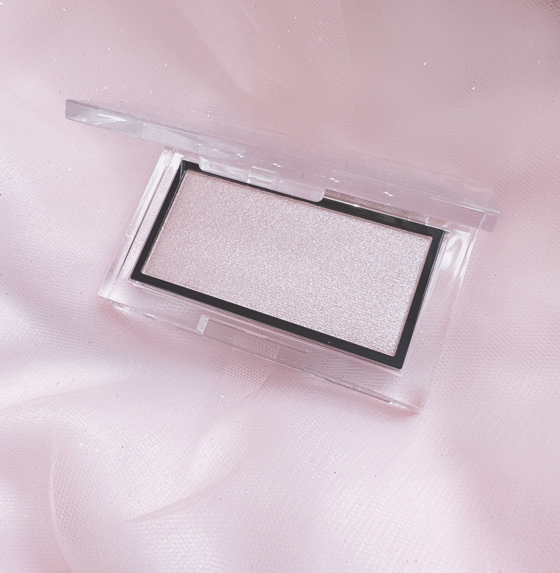 ADDICTION
ホリデー アディクション ベースメイクアップ コレクション

アディクション ザ ブラッシュ ニュアンサー

インビジブル エッセンス ルースパウダー トランスルーセント


10月６日発売
アディクションホリデー
第一