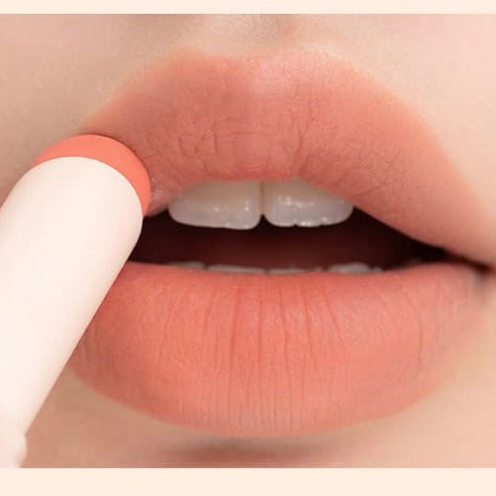 ゼロマットリップスティック/rom&nd/口紅を使ったクチコミ(3枚目)