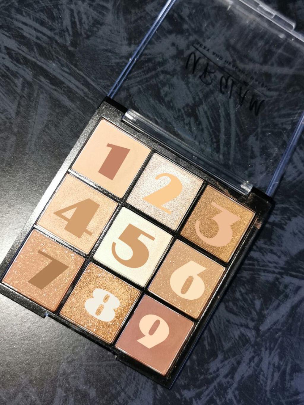 UR GLAM　BLOOMING EYE COLOR PALETTE/U R GLAM/アイシャドウパレットを使ったクチコミ（2枚目）