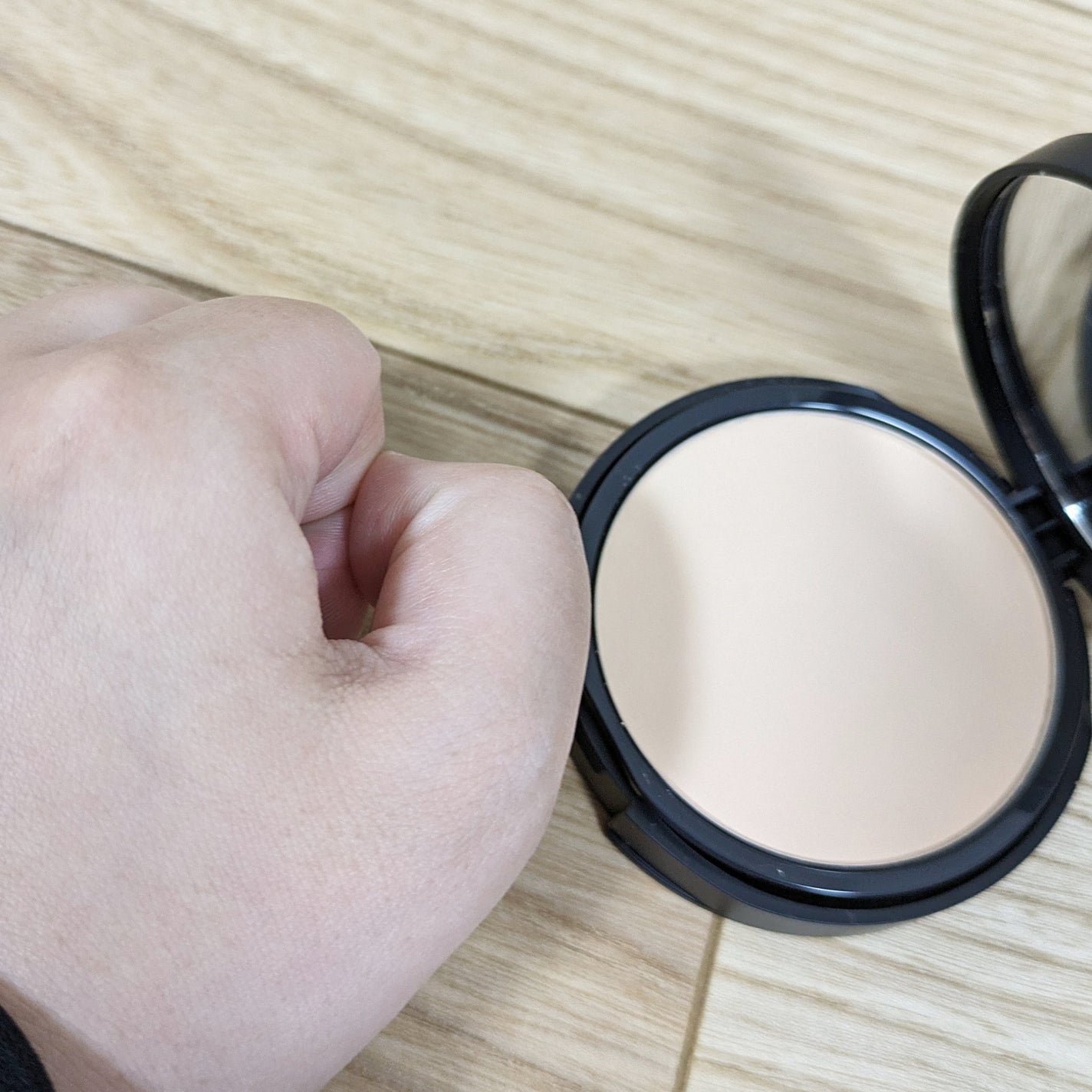 ベアプロ 24HR パウダー ファンデーション/bareMinerals/パウダーファンデーションを使ったクチコミ(5枚目)