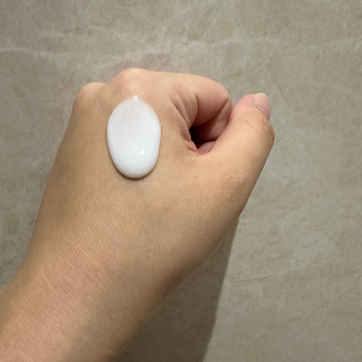 レイヤードフレグランス ボディローション/SHOLAYERED/ボディローションを使ったクチコミ(2枚目)