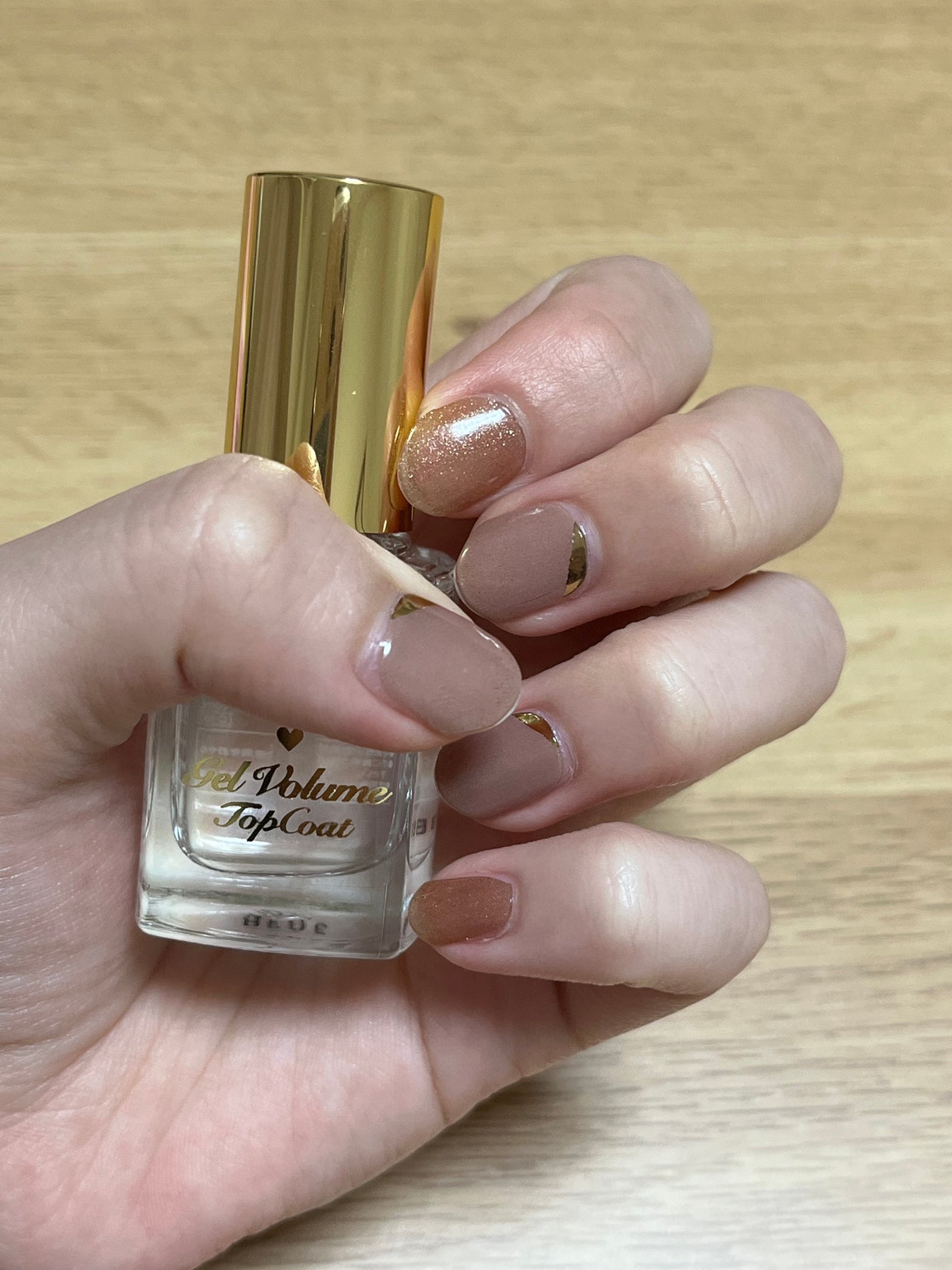 ジェルボリュームトップコート/キャンメイク/ネイルトップコートを使ったクチコミ(4枚目)
