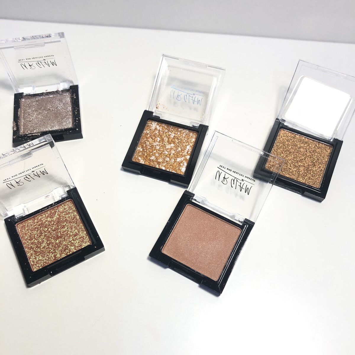 UR GLAM オーロラアイシャドウ 01/U R GLAM/単色アイシャドウを使ったクチコミ（2枚目）