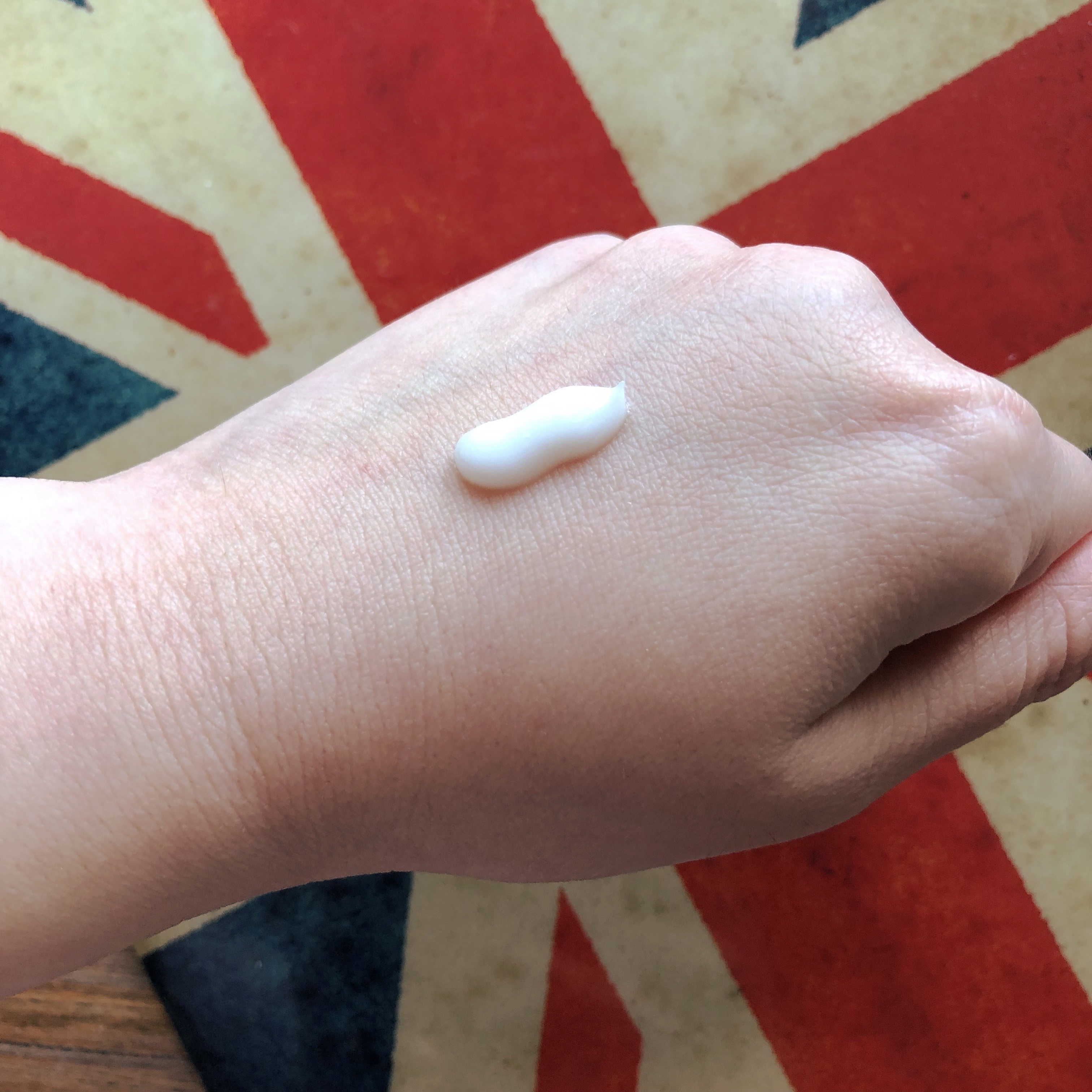 薬用ホワイトニング ハンドクリーム モイストジェル 80g/コエンリッチQ10/ハンドクリームを使ったクチコミ（2枚目）