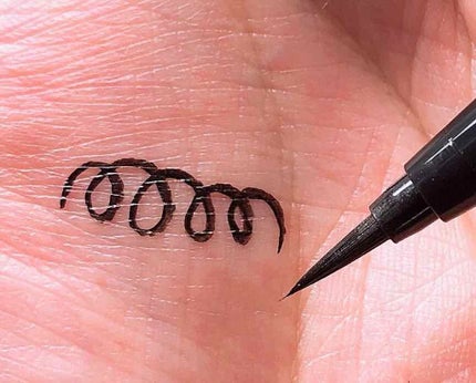 アイライナーリキッド/ミュゼル ノクターナル/リキッドアイライナーを使ったクチコミ(3枚目)