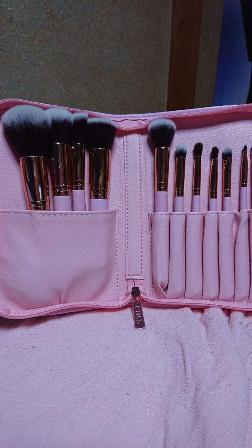 貴族のゴールド メイクブラシ11本セット 化粧ポーチ付き/SIXPLUS/メイクブラシを使ったクチコミ(1枚目)