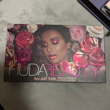 Huda Beauty Rose Gold Palette/Huda Beauty/アイシャドウパレットを使ったクチコミ（1枚目）