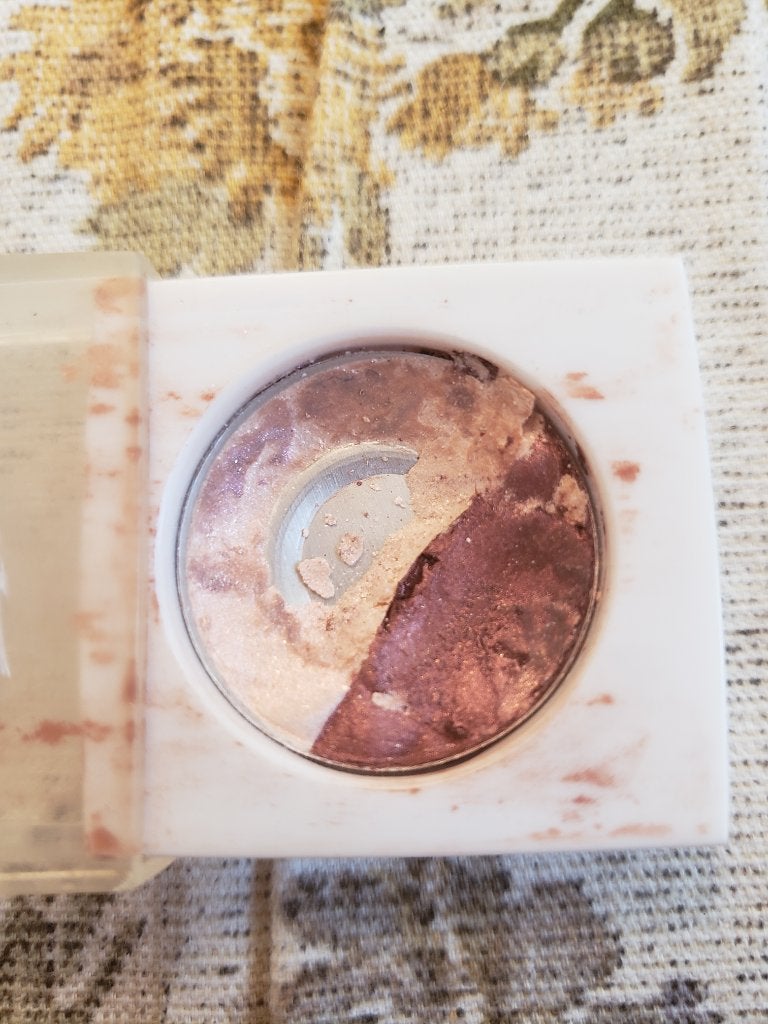 CMBパウダーアイシャドウ/セリア/単色アイシャドウを使ったクチコミ(2枚目)