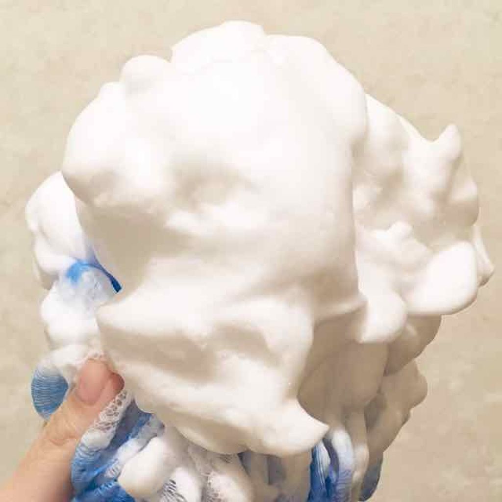 バウンシアボディソープ エレガントリラックスの香り/Bouncia/ボディソープを使ったクチコミ（3枚目）