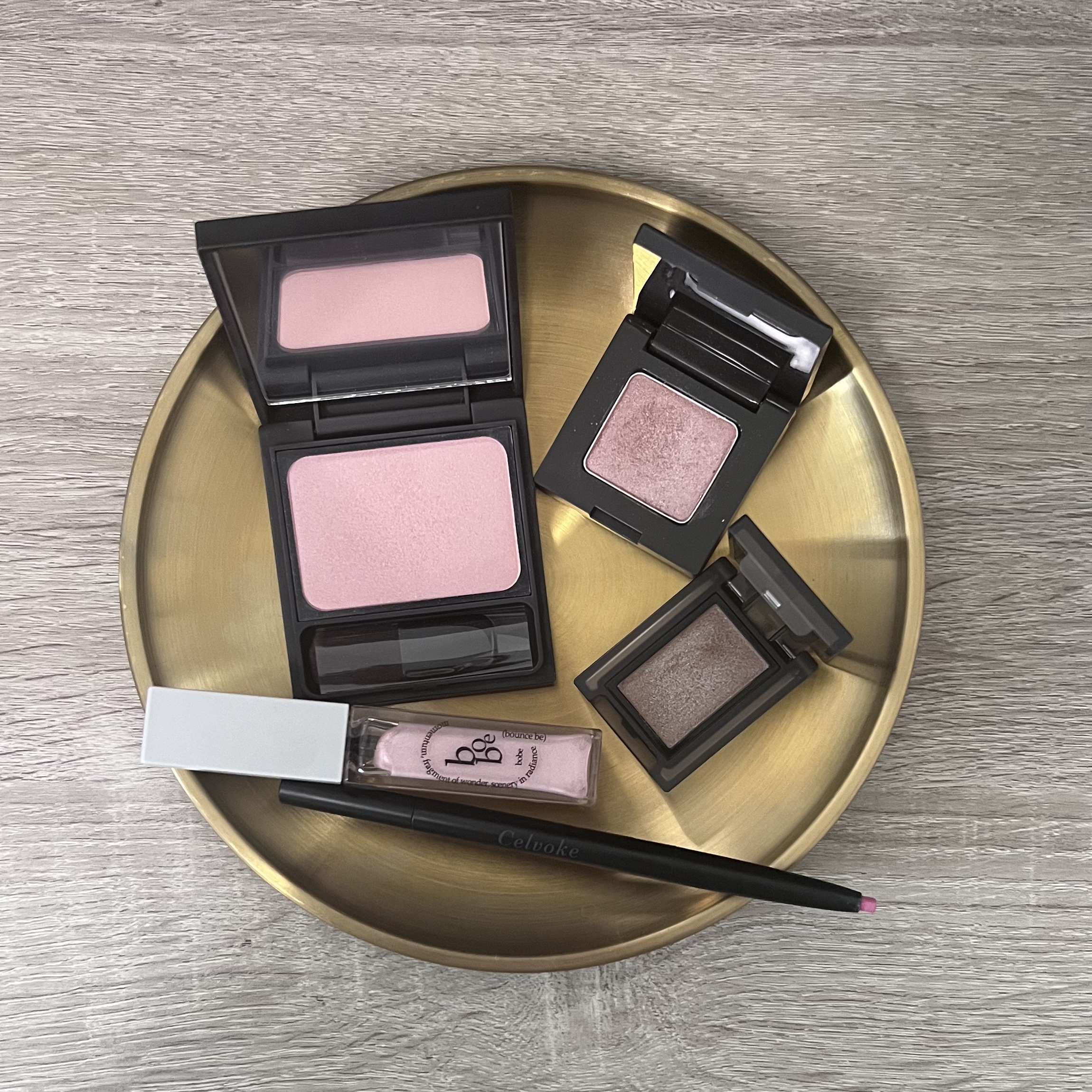 マルチグロウハイライター/bobe/リキッドハイライトを使ったクチコミ（1枚目）