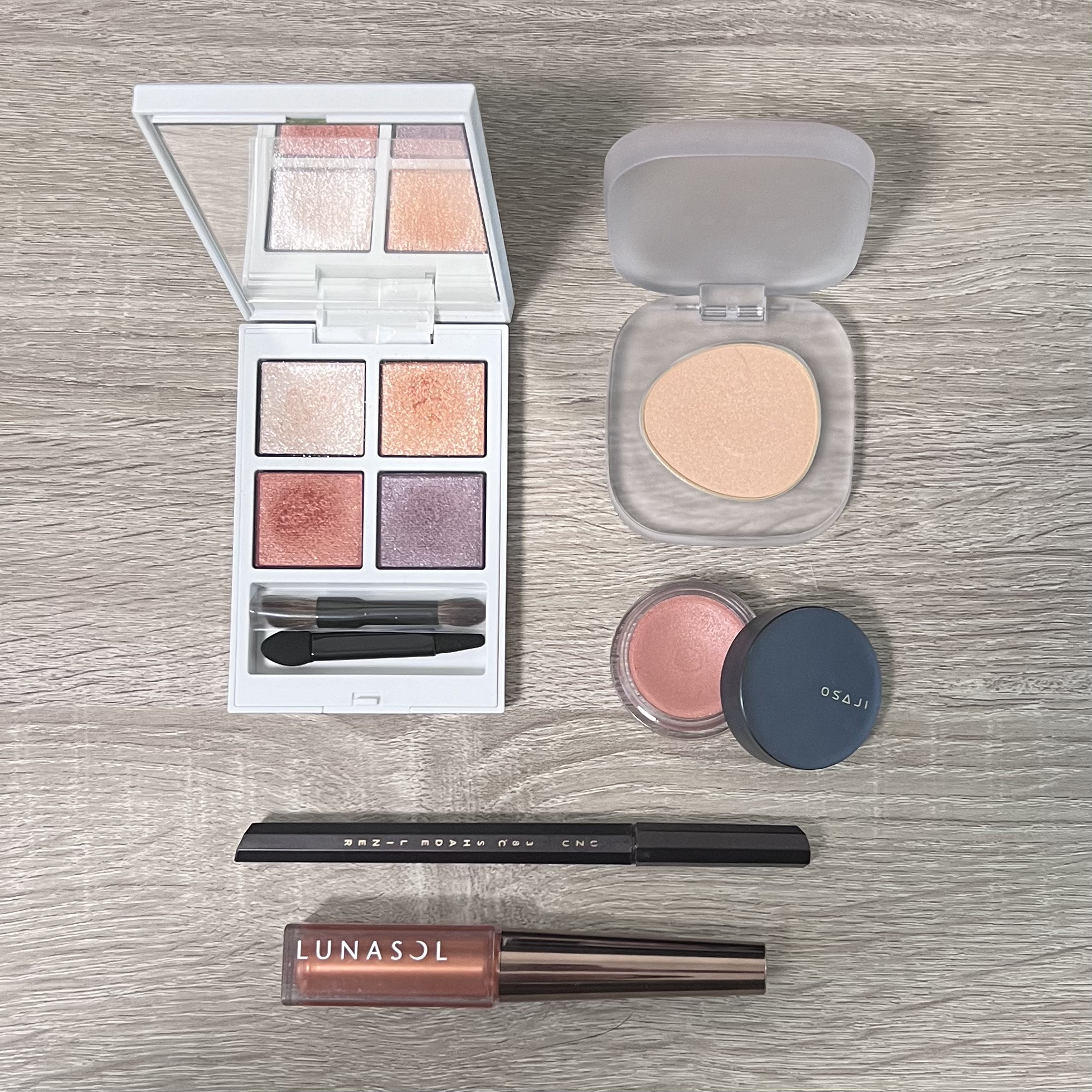 メタリックライナー EX03 Orange Peel/LUNASOL/リキッドアイライナーを使ったクチコミ（1枚目）