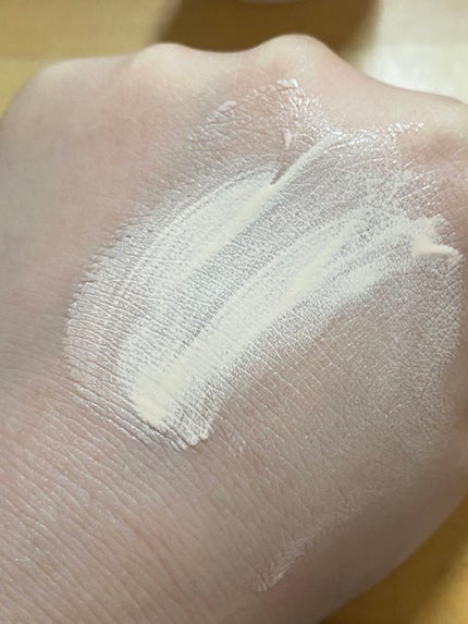 モイスチュアライジング ファンデーション プライマー/PAUL & JOE BEAUTE/化粧下地を使ったクチコミ(4枚目)