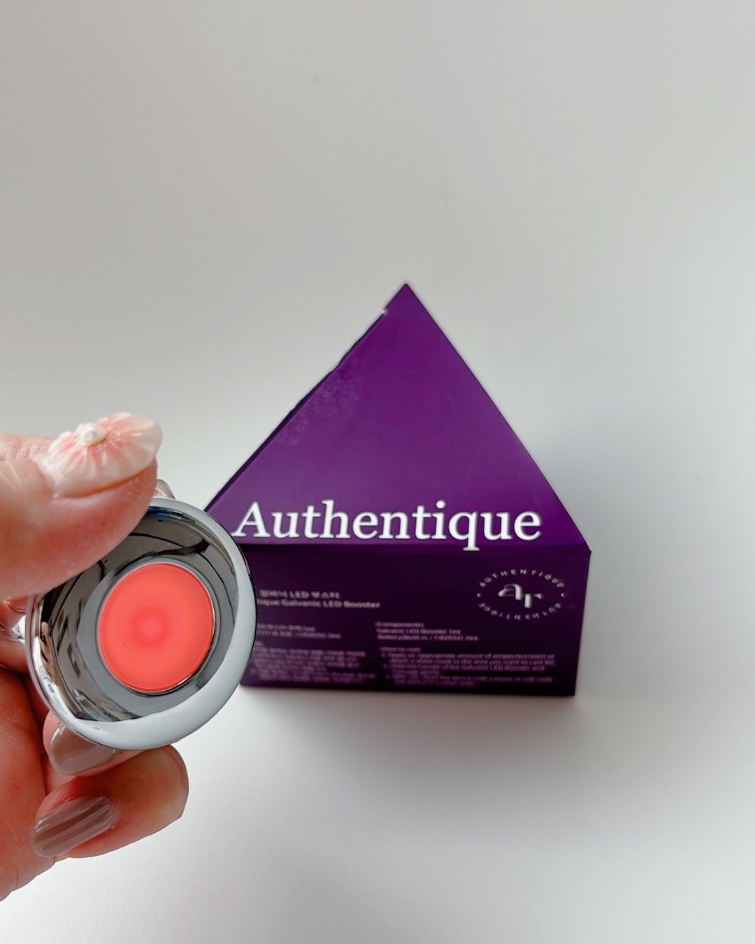 オーセンティックLEDブースター/AUTHENTIC/美顔器・マッサージを使ったクチコミ(2枚目)