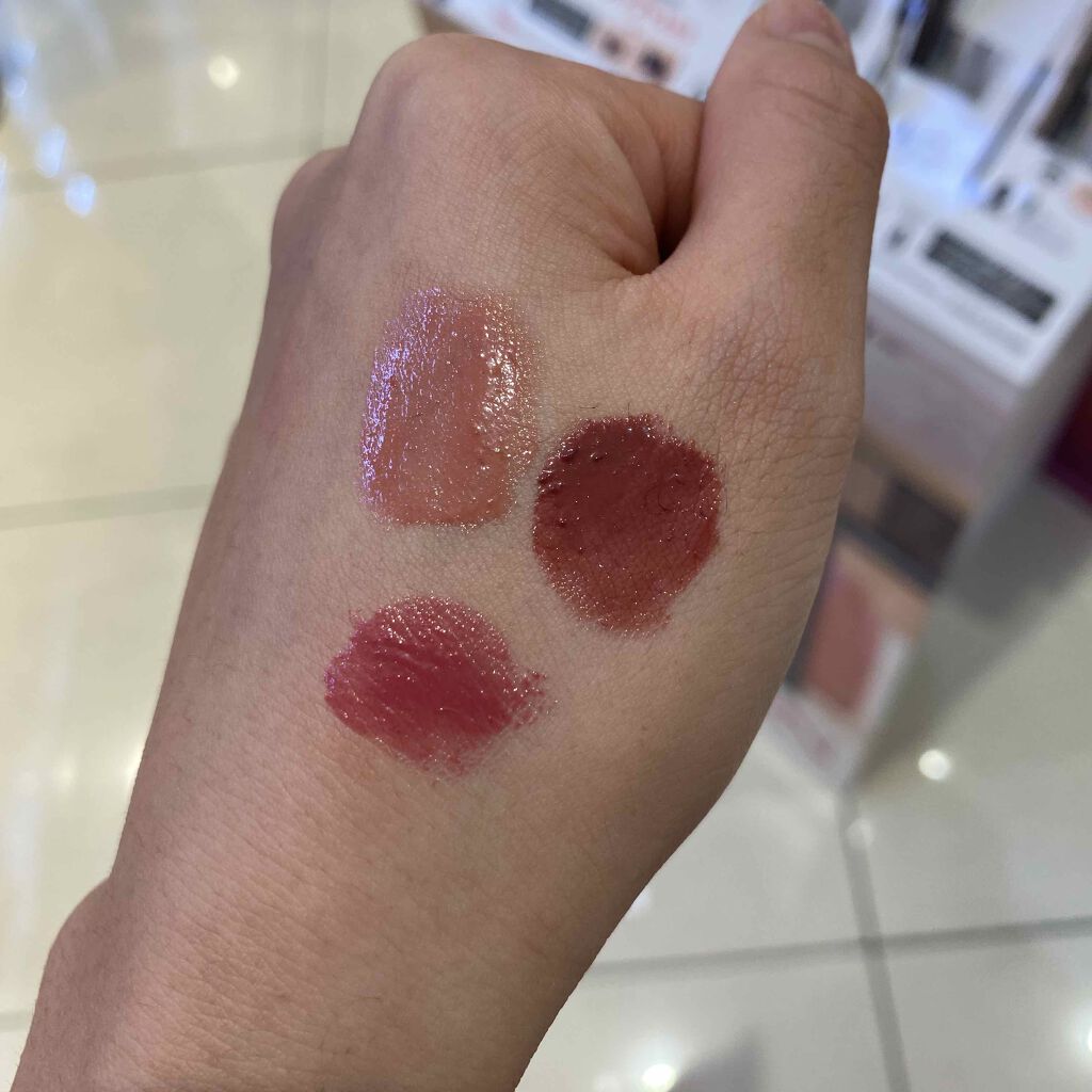 レブロン スーパー ラストラス グラス シャイン リップスティック 003 グロスト アップ ローズ/REVLON/口紅を使ったクチコミ（2枚目）