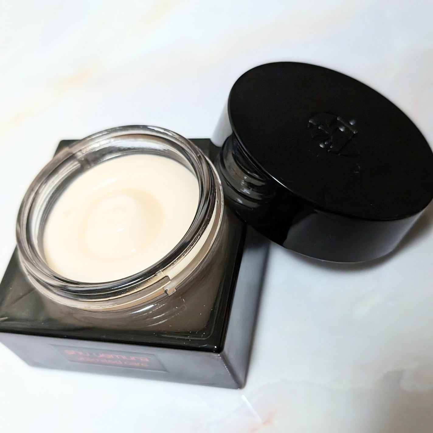 アンリミテッド ケア セラムイン クリーム ファンデーション/shu uemura/クリーム・エマルジョンファンデーションを使ったクチコミ(2枚目)